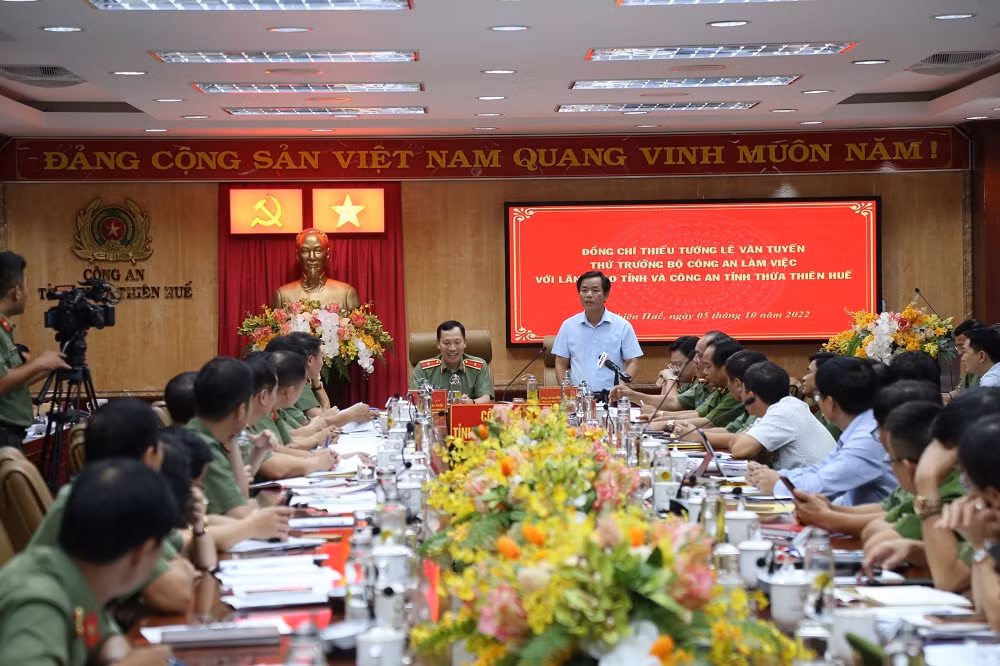 Thứ trưởng Bộ Công an Lê Văn Tuyến: Công an tỉnh Thừa Thiên-Huế tiếp tục đảm bảo tốt tình hình ANTT trên địa bàn -0