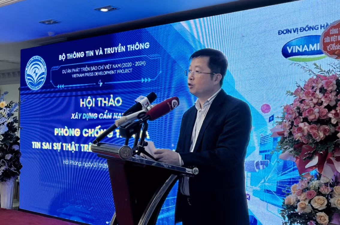 Hội thảo Xây dựng Cẩm nang phòng chống tin giả, tin sai sự thận trên không gian mạng -0