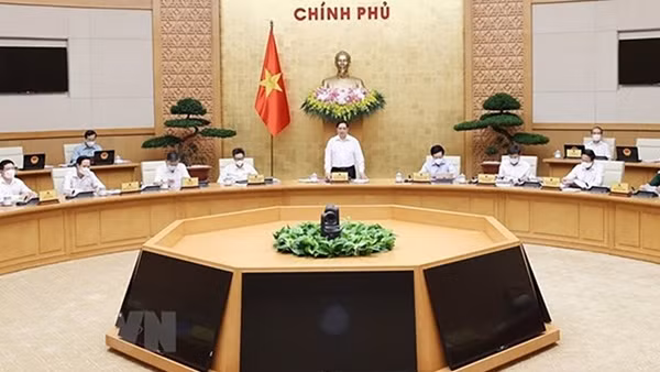 Chính phủ kiên định mục tiêu ổn định kinh tế vĩ mô, kiểm soát lạm phát những tháng cuối năm
