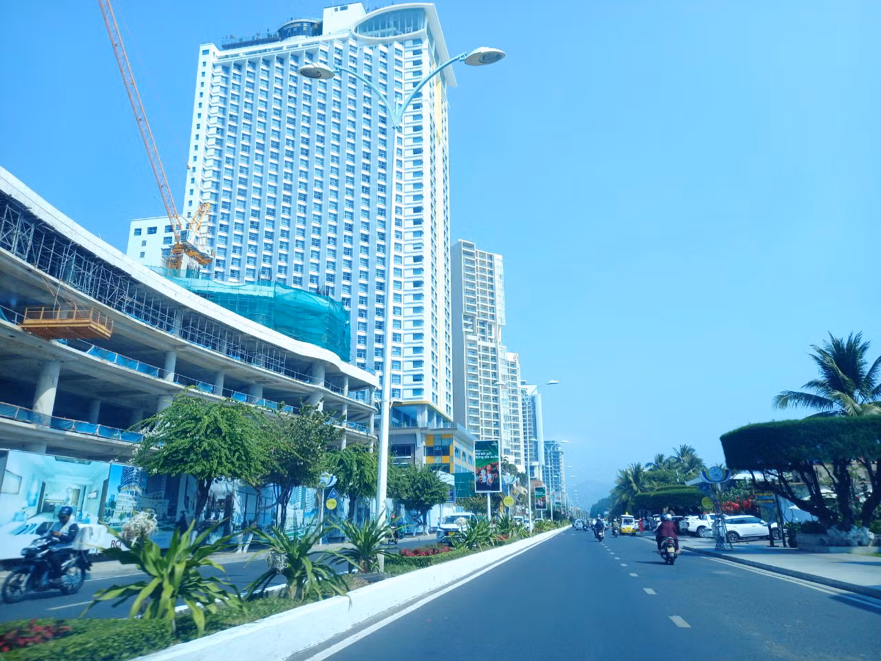  Hội thảo khoa học 100 hành trình lịch sử, giá trị văn hóa con người Nha Trang -0