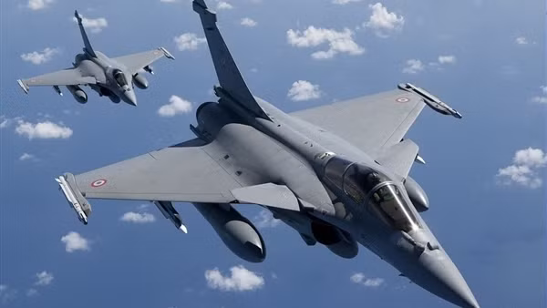 Su-27 Nga xuất kích, chặn tiêm kích Rafael Pháp trên Biển Đen