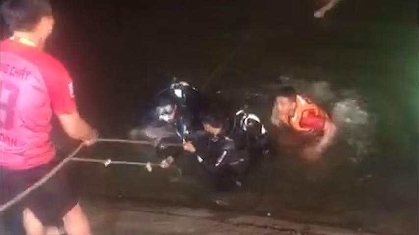 2 thanh niên đi bắt ốc bị đuối nước tử vong -0