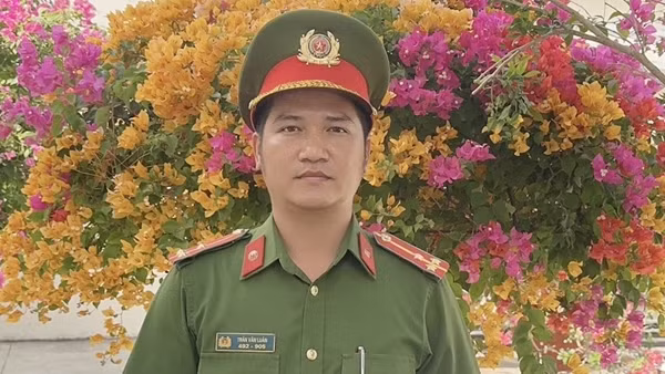 Thượng úy&nbsp;Công an nhạy bén xử lý kịp thời đám cháy mới phát sinh
