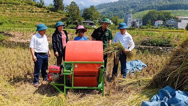Chuyện lính biên phòng cắm bản