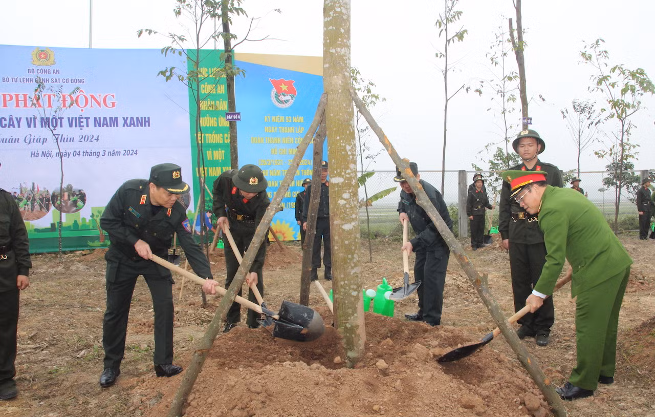 Hơn 16.000 tân binh bước vào khoá huấn luyện tại Bộ Tư lệnh Cảnh sát cơ động -1
