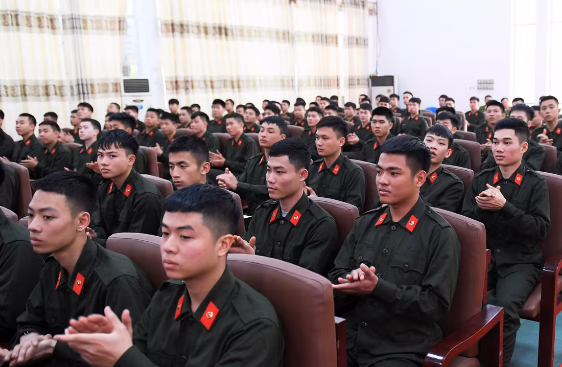 “Rèn cán, luyện quân”, lấy kỷ luật, kỷ cương làm nền tảng để huấn luyện chiến sỹ -0