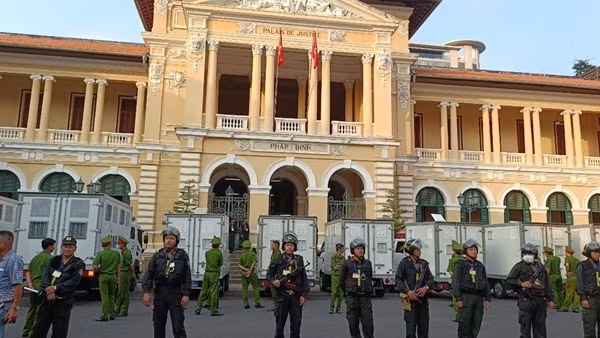 An ninh thắt chặt tại phiên tòa xét xử vụ án Vạn Thịnh Phát