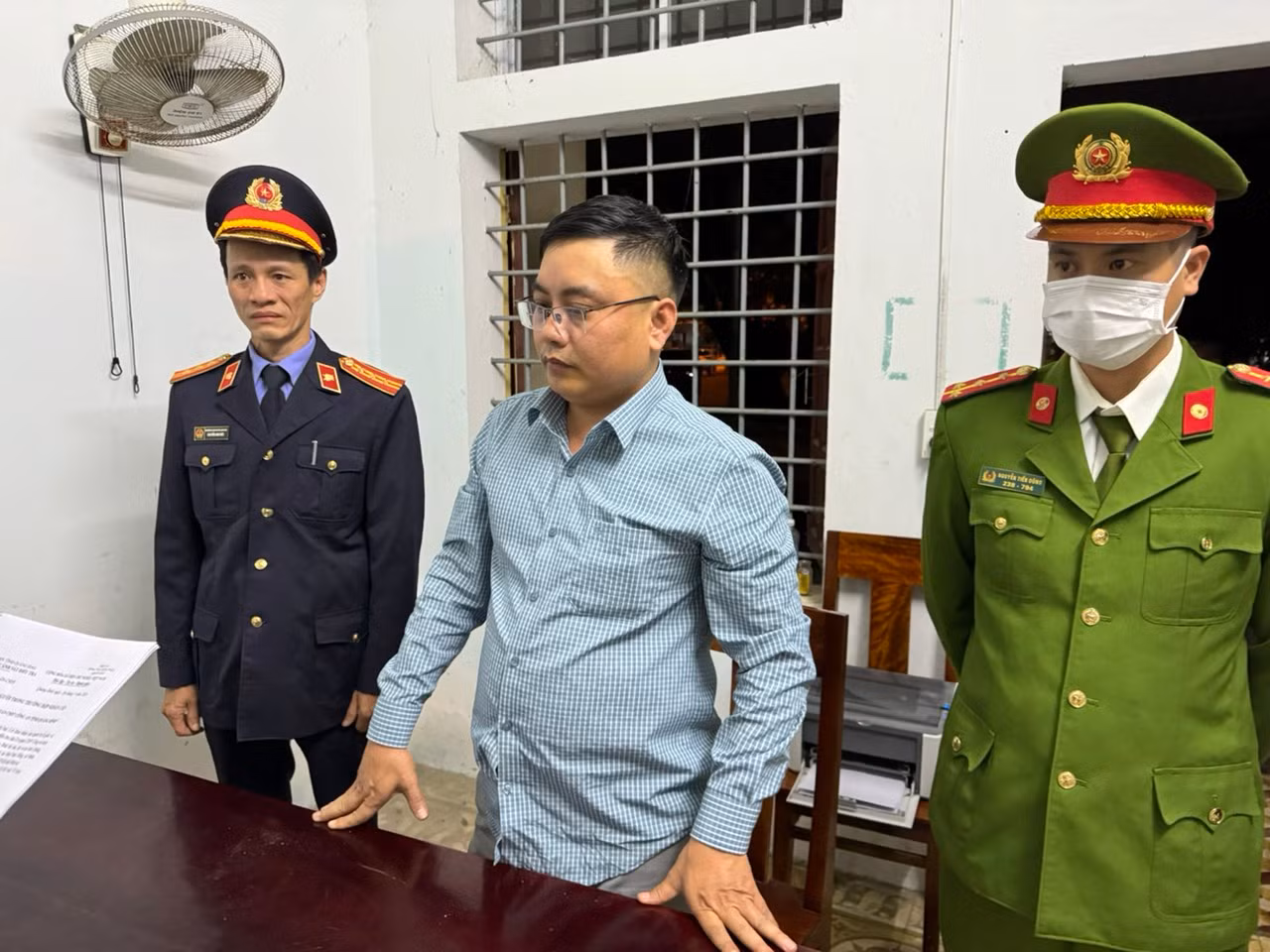 Giả danh nhà báo để lừa đảo chiếm đoạt tài sản -0