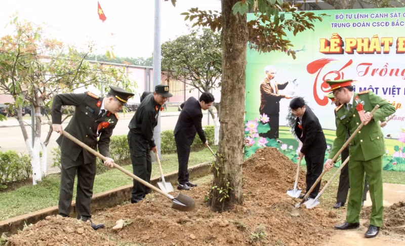 1.294 công dân tham gia nghĩa vụ CAND được huấn luyện tại Quảng Nam -0