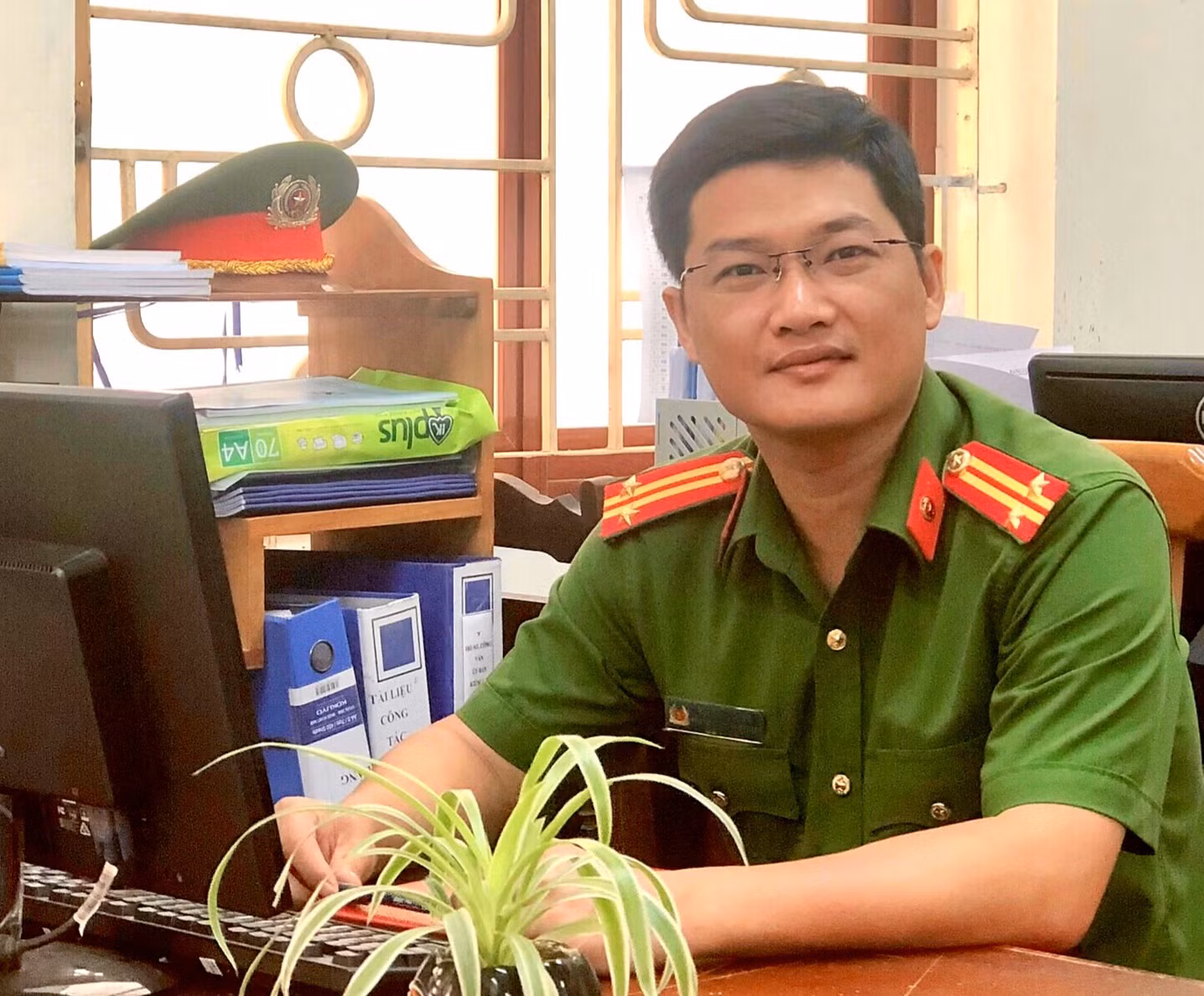 Thắp lửa cho những người viết trẻ -0