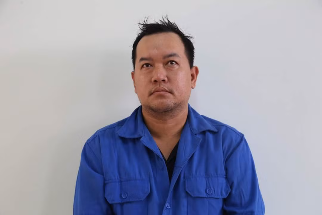 Bắt đối tượng làm giả CCCD, giấy đăng ký xe… -0