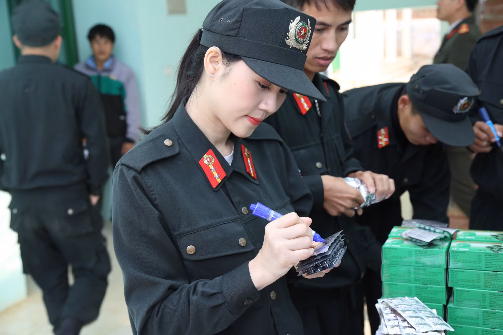 Những 