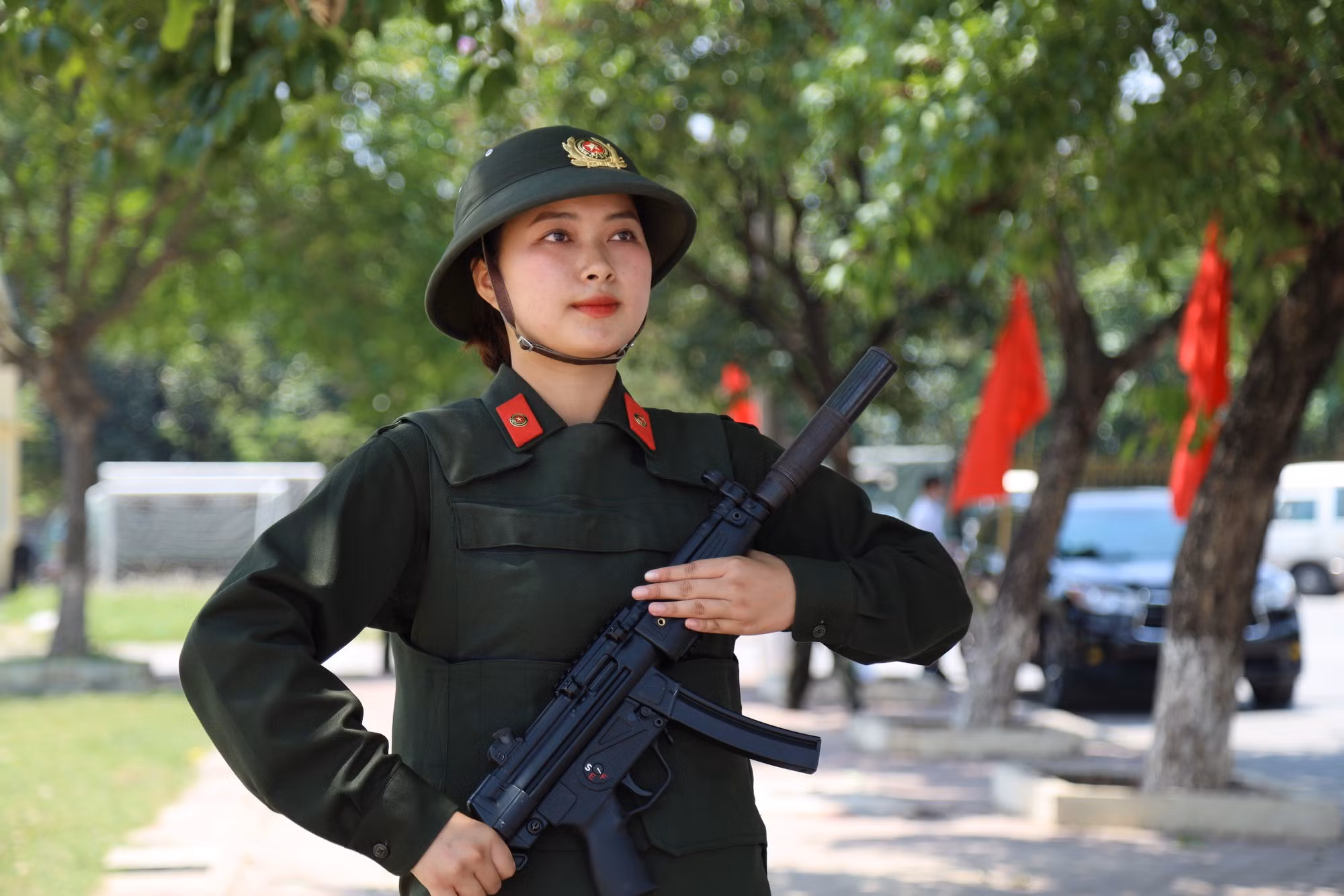 Những 