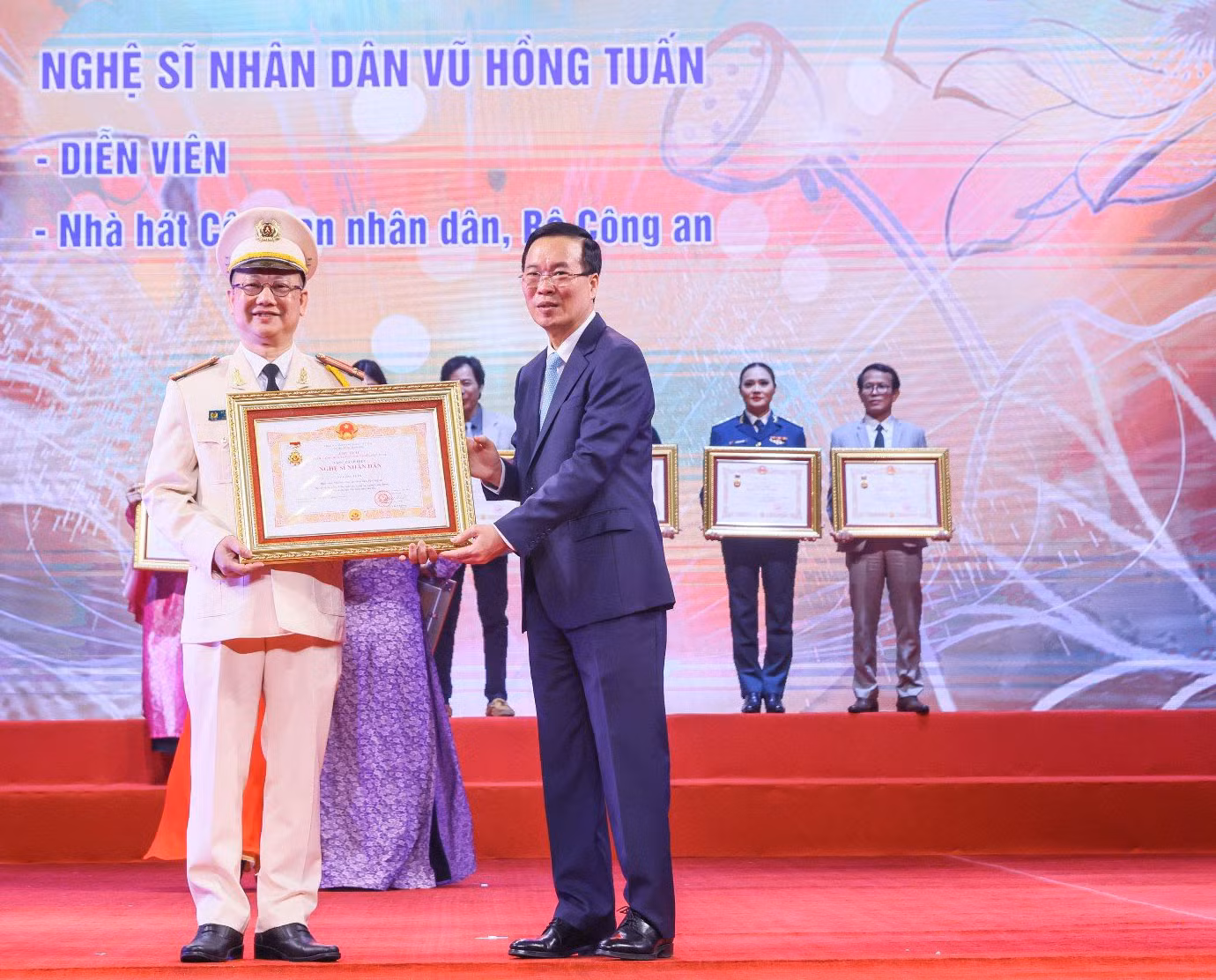 Trao tặng danh hiệu Nghệ sĩ Nhân dân, Nghệ sĩ Ưu tú đợt 10 -0