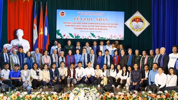 Tăng cường ươm mầm hữu nghị trong quan hệ Việt Nam - Campuchia