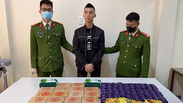Bắt 4 đối tượng, thu giữ 18 bánh heroin cùng hơn 57 nghìn viên ma túy