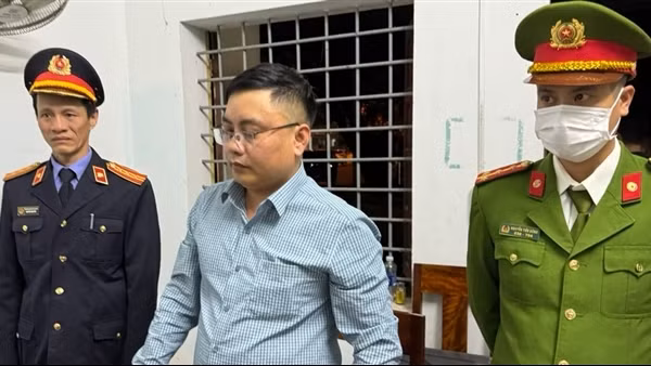 Bắt đối tượng giả danh nhà báo để lừa đảo