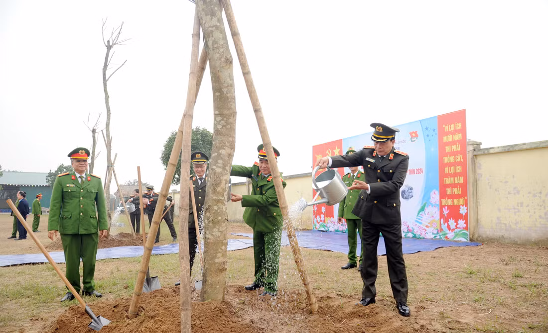 “Rèn cán, luyện quân”, lấy kỷ luật, kỷ cương làm nền tảng để huấn luyện chiến sỹ -0