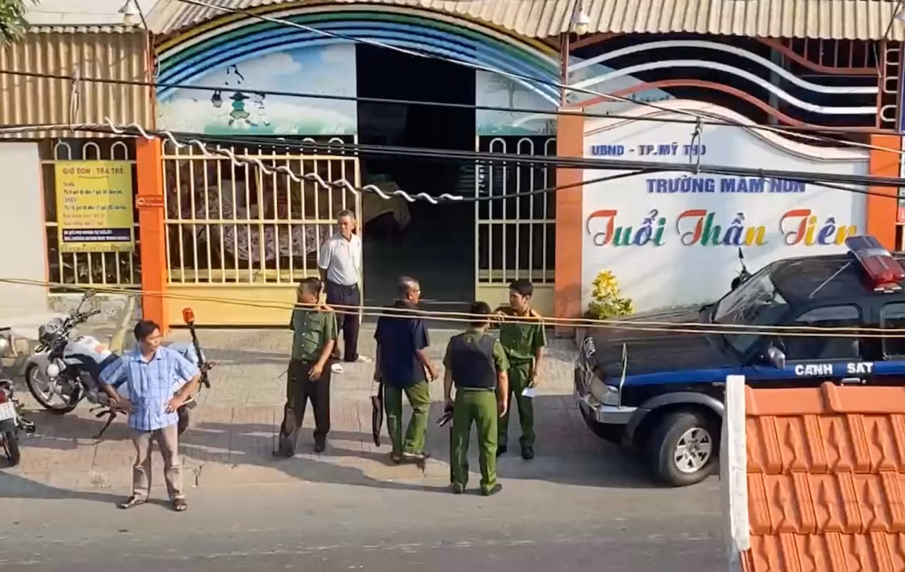 2 cháu bé bị kẻ nghi ngáo đá khống chế được giải cứu an toàn -0