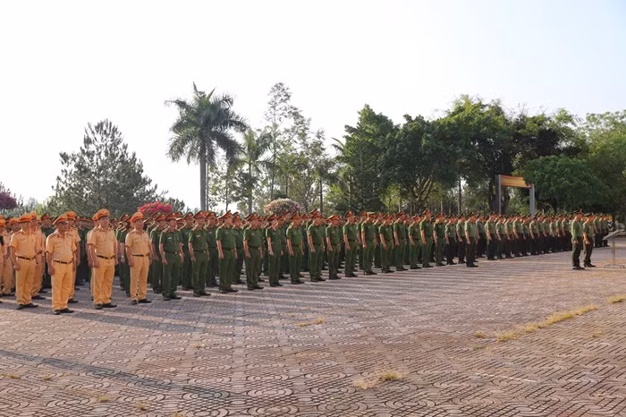 Bộ Công an khen thưởng 18 đơn vị thuộc Công an Đắk Nông -0