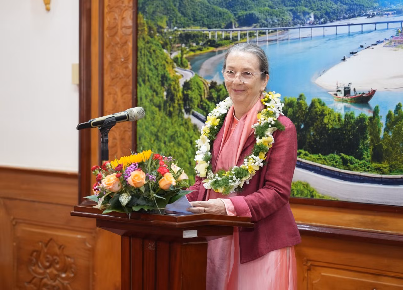 2 người phụ nữ nước ngoài nặng lòng với quê hương Việt Nam -0