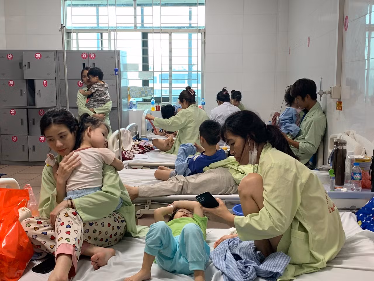 Hà Nội gia tăng trẻ mắc ho gà -0