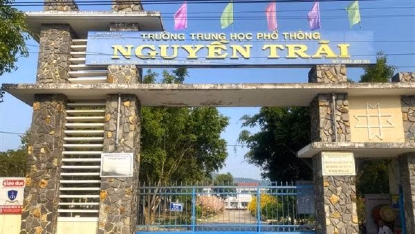 Mâu thuẫn trên mạng xã hội, một học sinh bị đâm tử vong