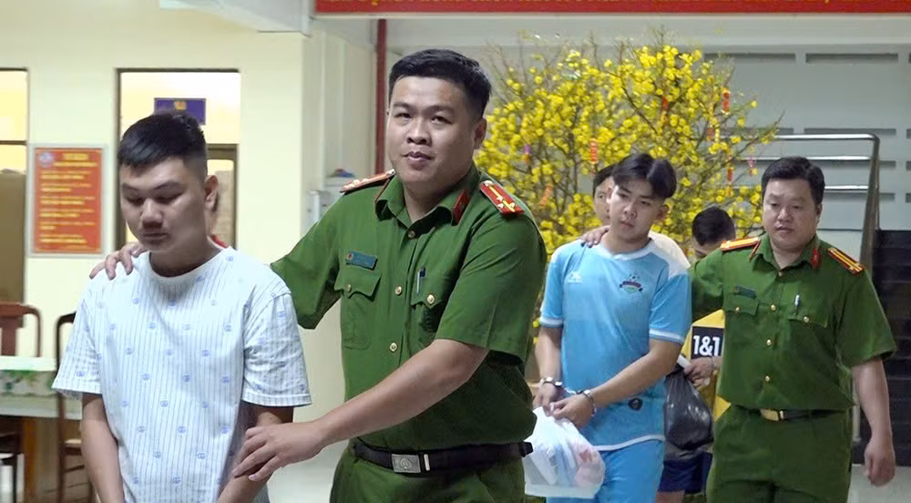 Giữ vững bình yên sông nước để người dân vui xuân đón Tết -0