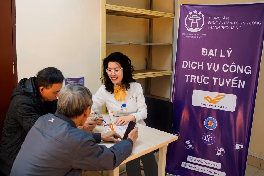 Người dân Hà Nội có thể làm thủ tục hành chính tại bưu điện kể từ ngày 5/2 -0