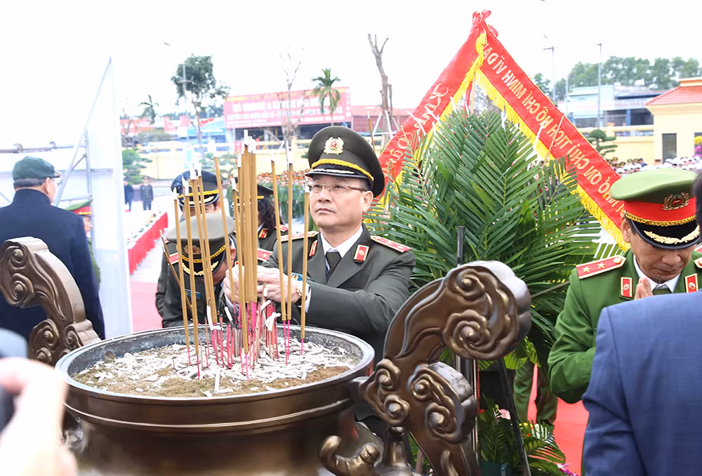 Phấn đầu về đích Dự án “Trồng 1 tỉ cây xanh giai đoạn 2021-2025” -2