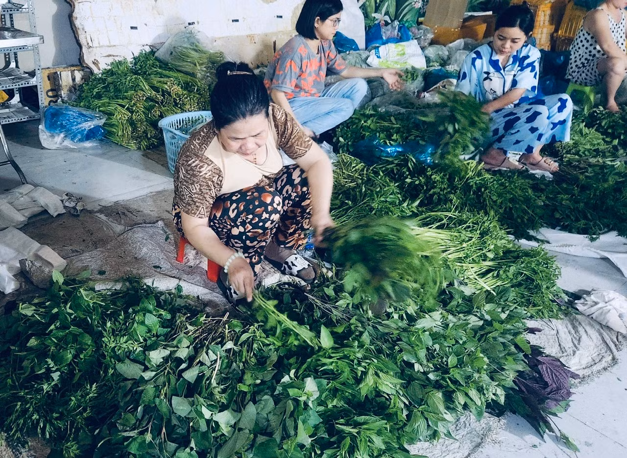 Phố cá lóc nướng sực mùi ngày vía Thần tài -2