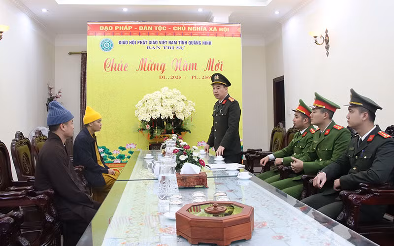 Công an Quảng Ninh vì bình yên mùa lễ hội Yên Tử -0