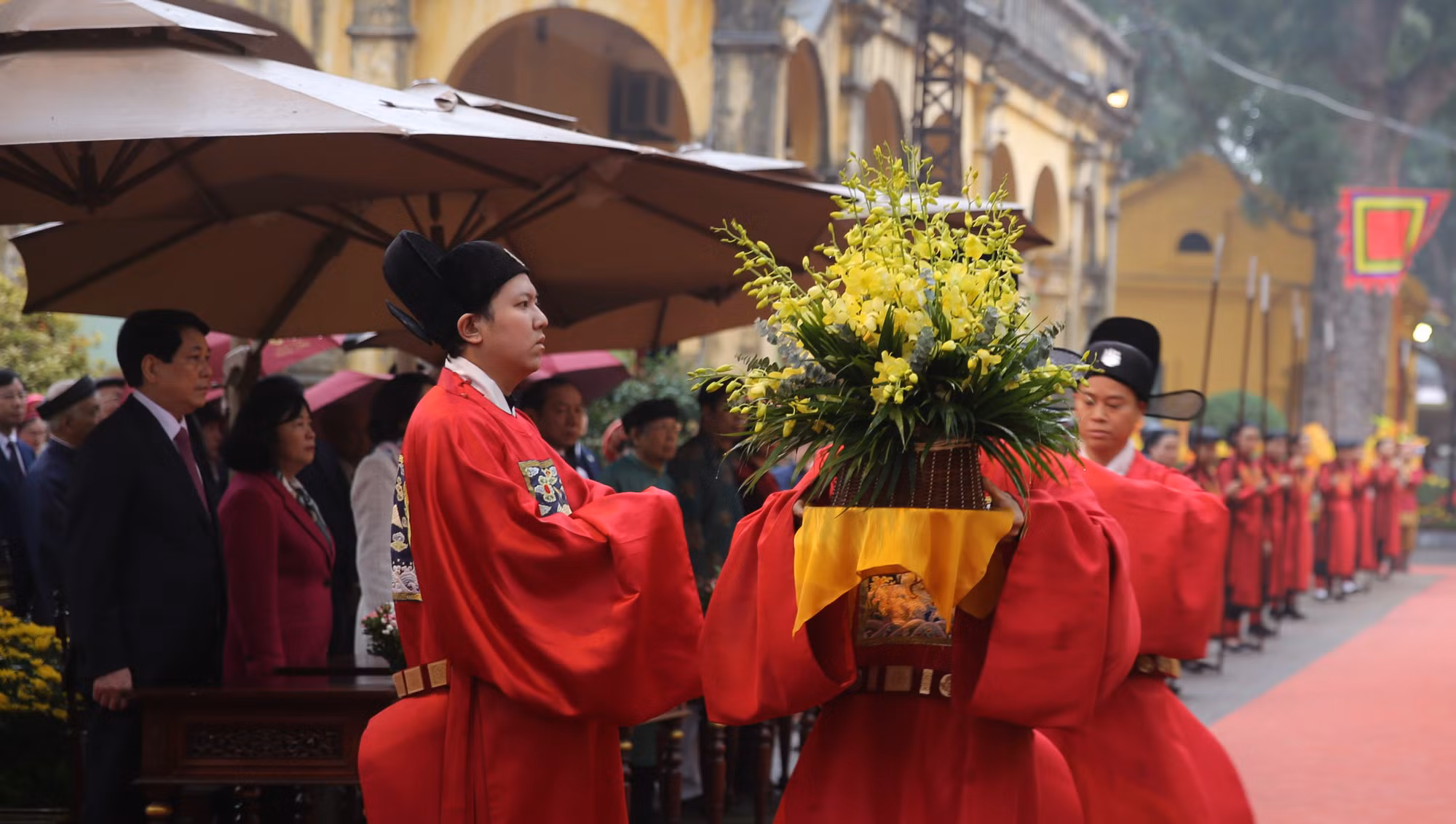 Chủ tịch nước Lương Cường dâng hương - khai xuân Ất Tỵ tại di sản Hoàng thành Thăng Long – Hà Nội -0