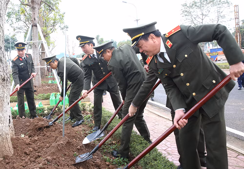 Phấn đầu về đích Dự án “Trồng 1 tỉ cây xanh giai đoạn 2021-2025” -2