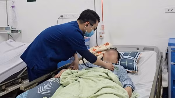 Nhiều người trẻ phải cấp cứu vì đột quỵ