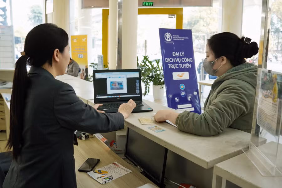 Người dân Hà Nội có thể làm thủ tục hành chính tại bưu điện kể từ ngày 5/2 -0