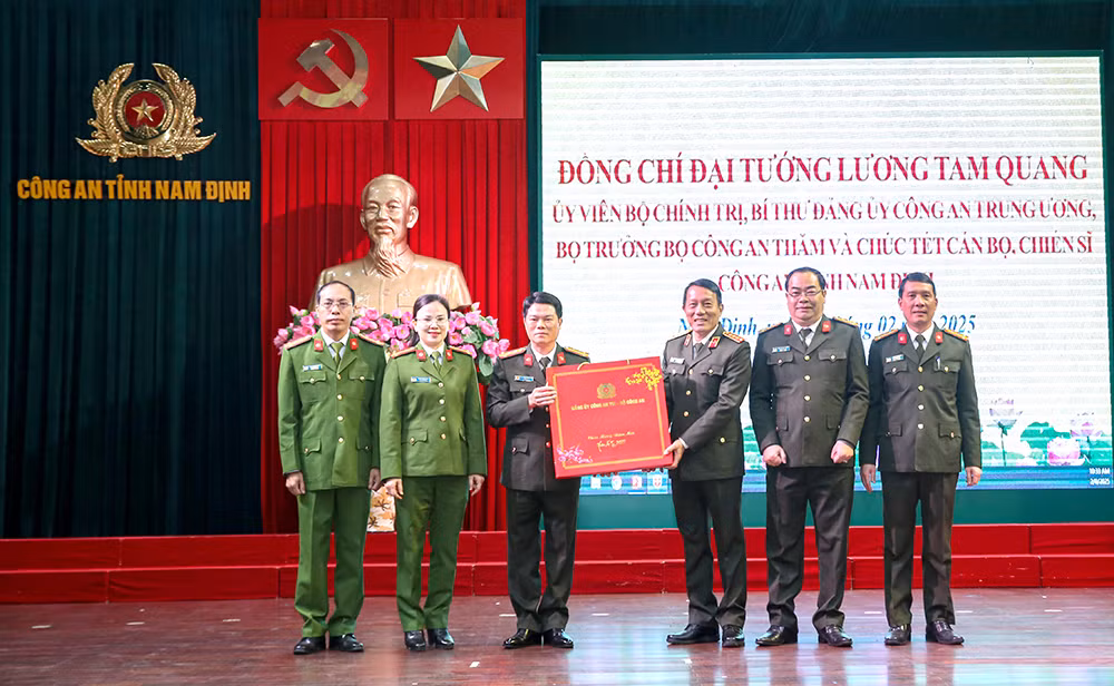 Nam Định phải đi đầu trong chuyển đổi số và cải cách thủ tục hành chính -0