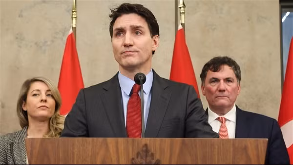 Canada, Mexico tung đòn đáp trả lệnh áp thuế mới của ông Trump