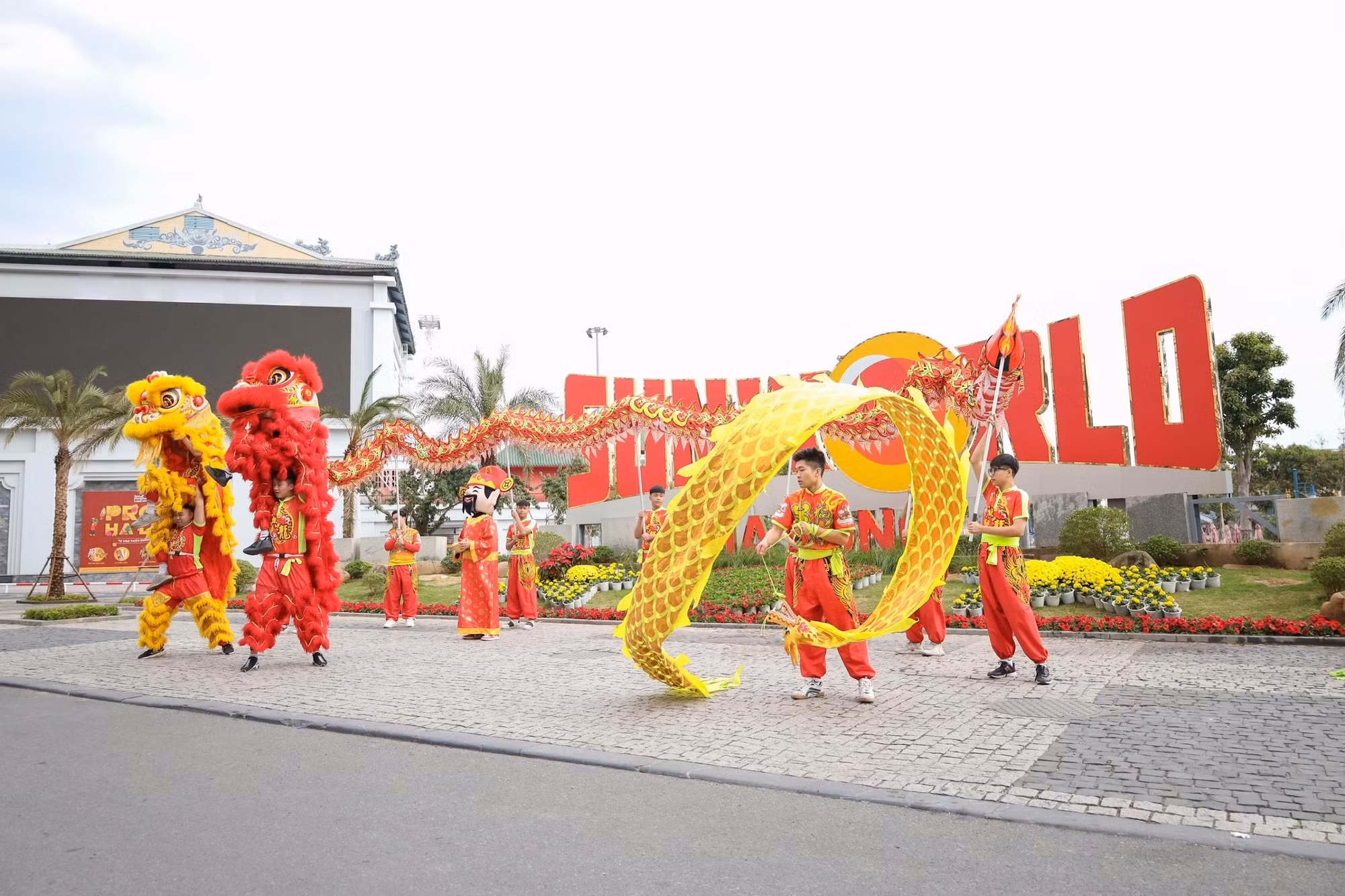 Sun World Ha Long hút khách những ngày đầu xuân Ất Tỵ -0