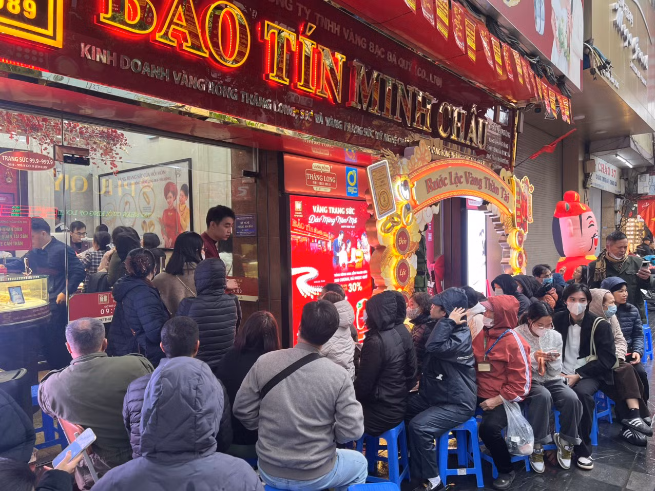 Trước “cửa” Thần tài, vàng tăng giá rồi đột ngột đảo chiều giảm -0