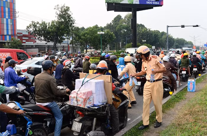 Giảm vi phạm nồng độ cồn so với cùng kỳ, tinh thần “Uống có trách nhiệm” được nâng cao rõ rệ -0