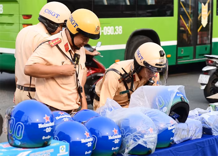 Giảm vi phạm nồng độ cồn so với cùng kỳ, tinh thần “Uống có trách nhiệm” được nâng cao rõ rệ -0