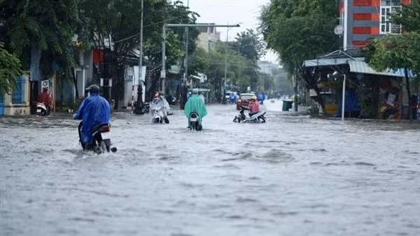 Hà Nội se lạnh về đêm, miền Trung mưa rất to ảnh 2