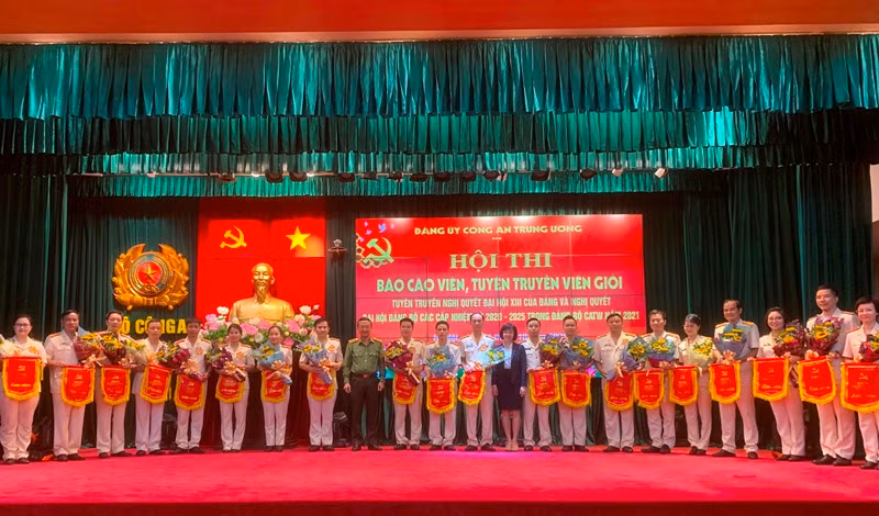 Hội thi -0