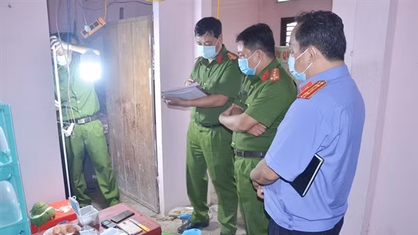 Dụ bé gái 12 tuổi mua điện thoại để học online rồi chở lên núi sát hại ảnh 4
