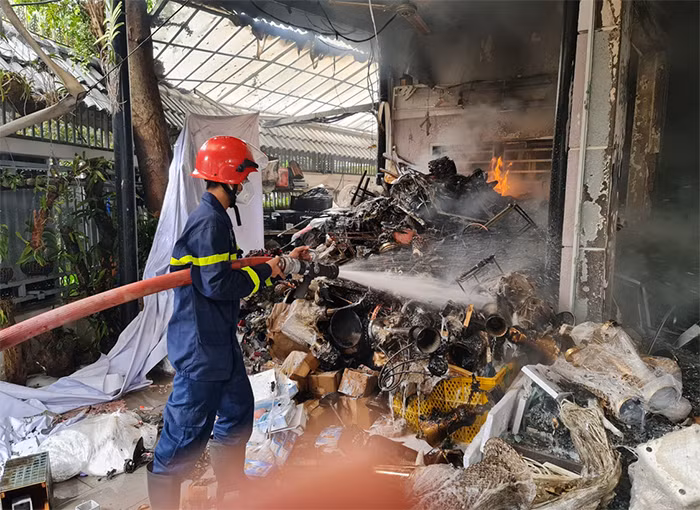 Nhiều vụ cháy sau ngày “bình thường mới” -1