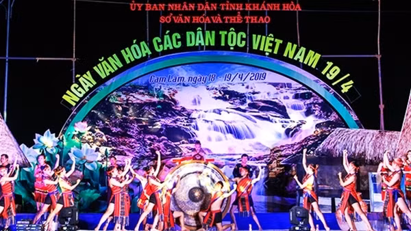 "Đường tới Cầu vồng 2021" tìm kiếm diễn viên tài năng ảnh 1