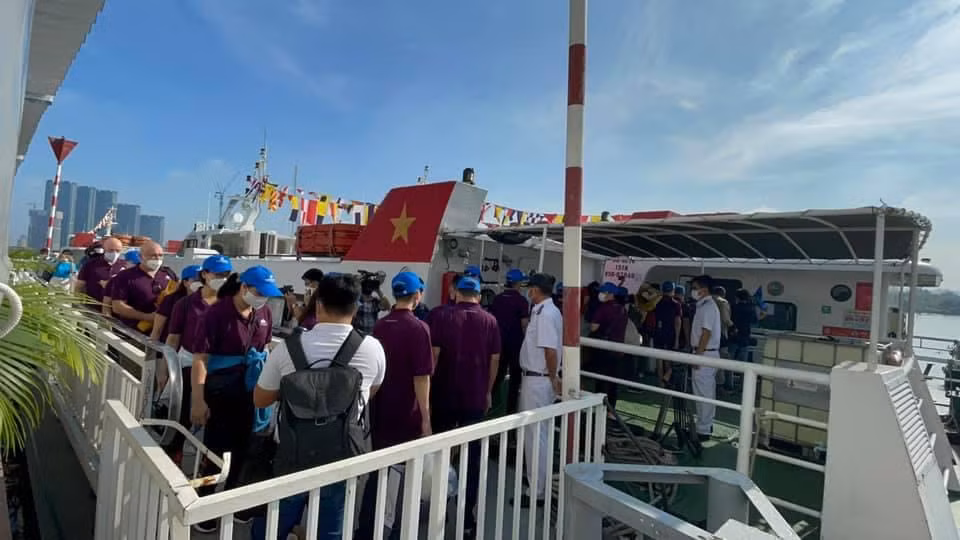 Tour du lịch đường sông TP Hồ Chí Minh đón đoàn khách đầu tiên -0