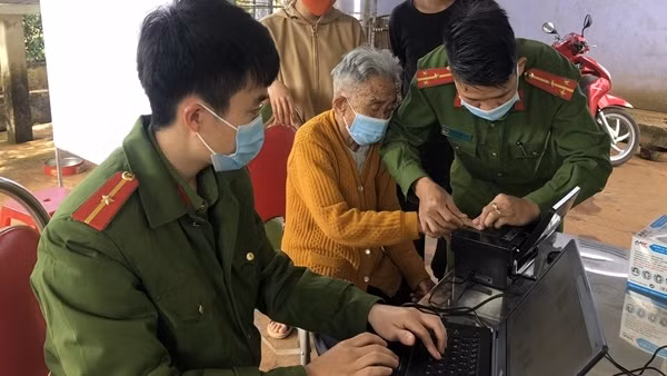 Tăng quyền cho công an xã để phòng, chống tội phạm hiệu quả hơn ảnh 3