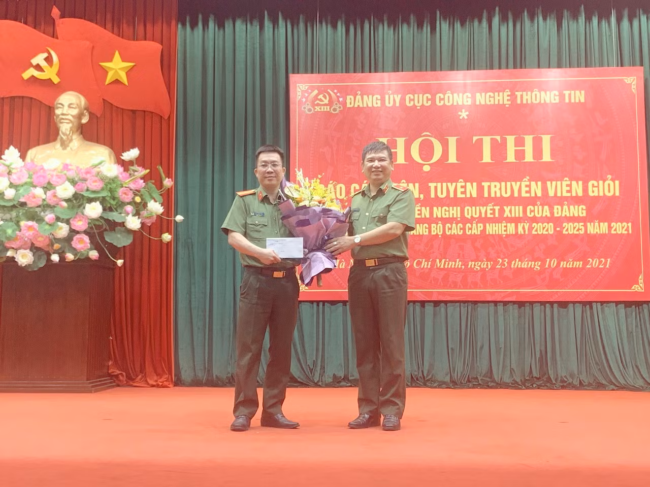 Đưa nghị quyết của Đảng đi vào thực tiễn cuộc sống -0